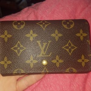 90's Louis Vuitton Wallet